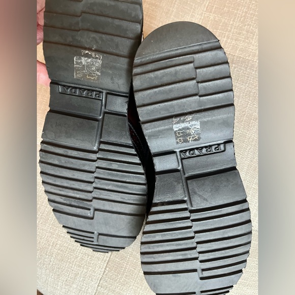 Authentic Prada women’s brogues w/ ribbon laces … Gorgeous!! - Picture 5 of 14